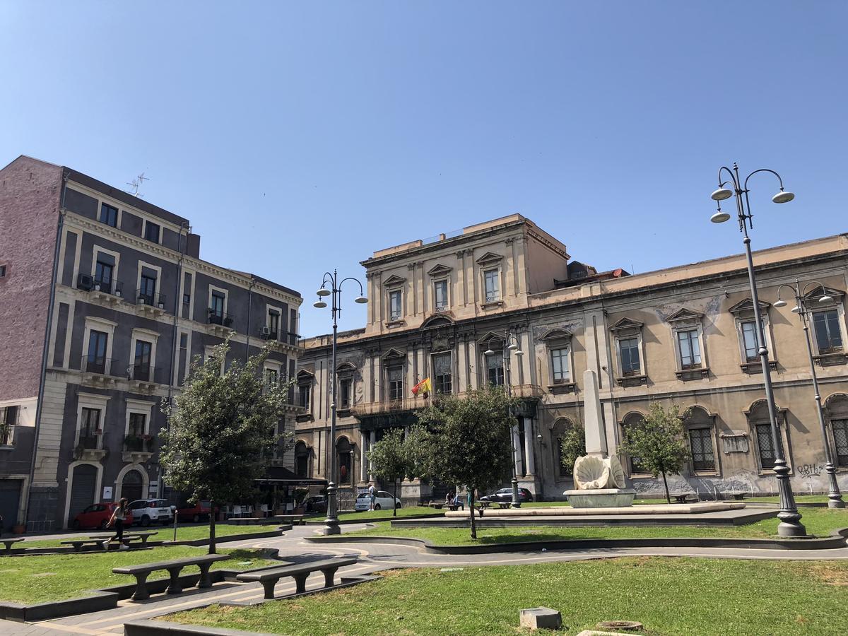La Petite Suite Catania Exteriör bild
